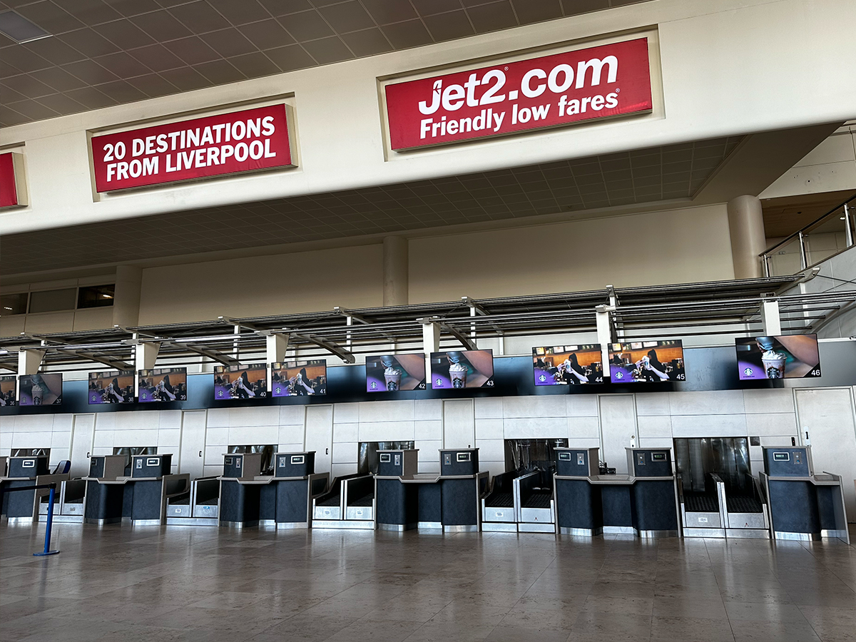 I-S-Solutions-UK-Liverpool-Airport-Jet2-Check-In-Desks2.jpg